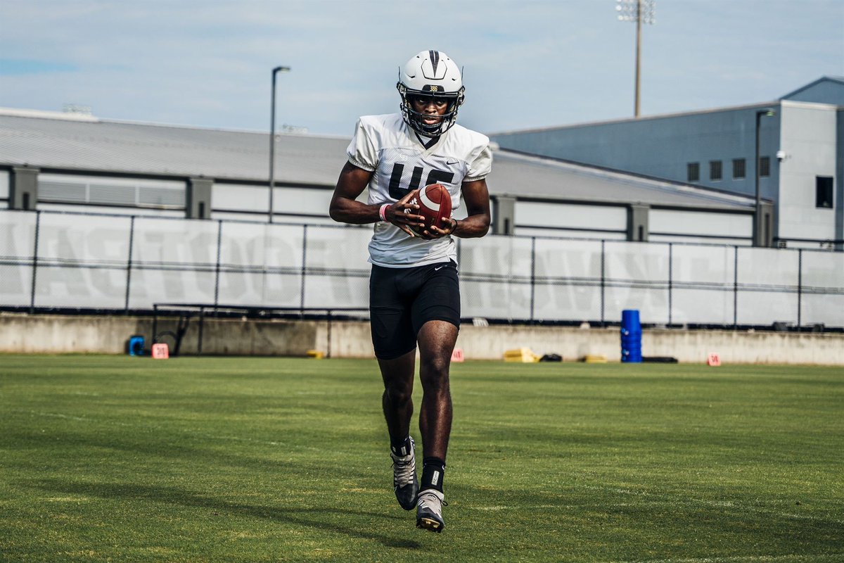 Nick Antoine (@nick_antoine3) on Twitter photo Day 1 Vibes Day 1 Vibes