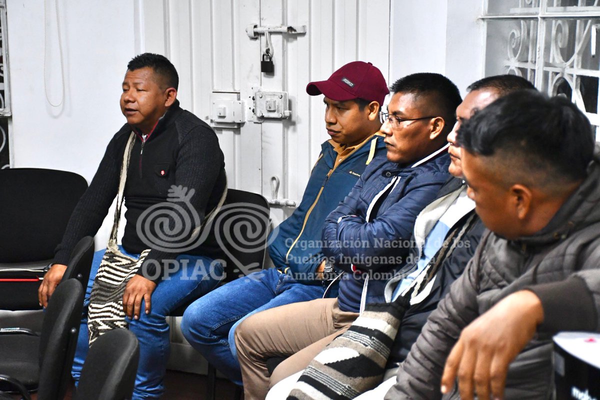 OPIAC_Amazonia's tweet photo. 📢 Desde la Casa de Pensamiento OPIAC, nos encontramos en mambeadero dialogando sobre la #CONTCEPI con las autoridades indígenas del territorio de los Jaguares del Yuruparí: 🛖🐆 Apaporis, Mirití, Pirá Paraná, Tiquié y Pedrera, con el Coordinador General, Oswaldo Muca. https://t.co/xpJPTBvEj5