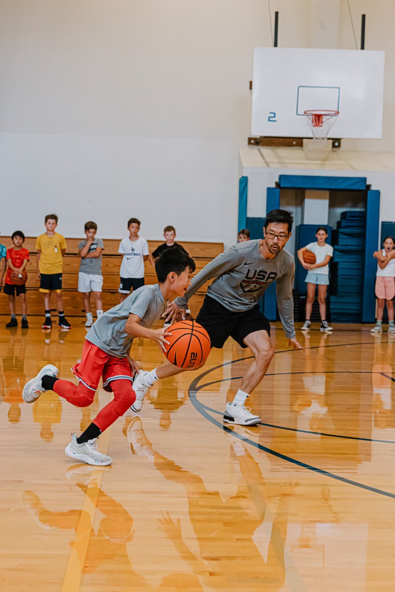 CoachCho's tweet image. Awesome Day 1 of #CoachChoBasketballCamp Session #2. Hope we were able to provide the right balance of fun and competition. Can’t wait to get back at it tomorrow!