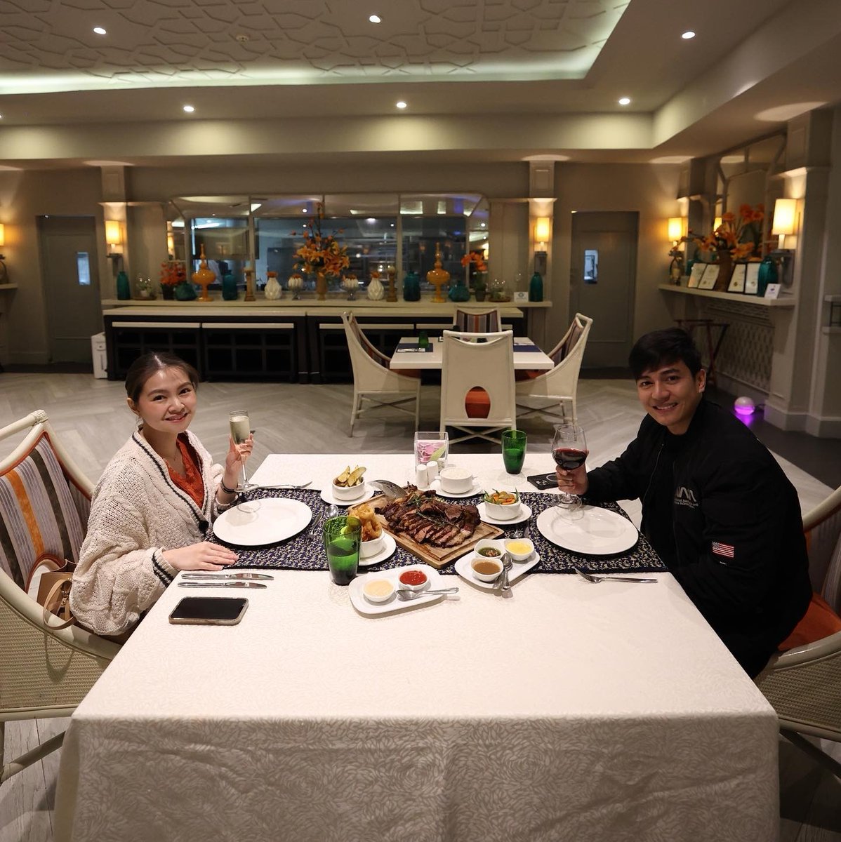 PEPalerts's tweet photo. HAPPY GIRLFRIEND DAY💝 Here are some of our favorite celebrity couples! Let us know who's your favorite couple (or i-tag mo na girlfriend mo para hard launch na)💓

Photo: Instagram/Jak Roberto, Donny Pangilinan, RK Bagatsing https://t.co/58snSPvIdc