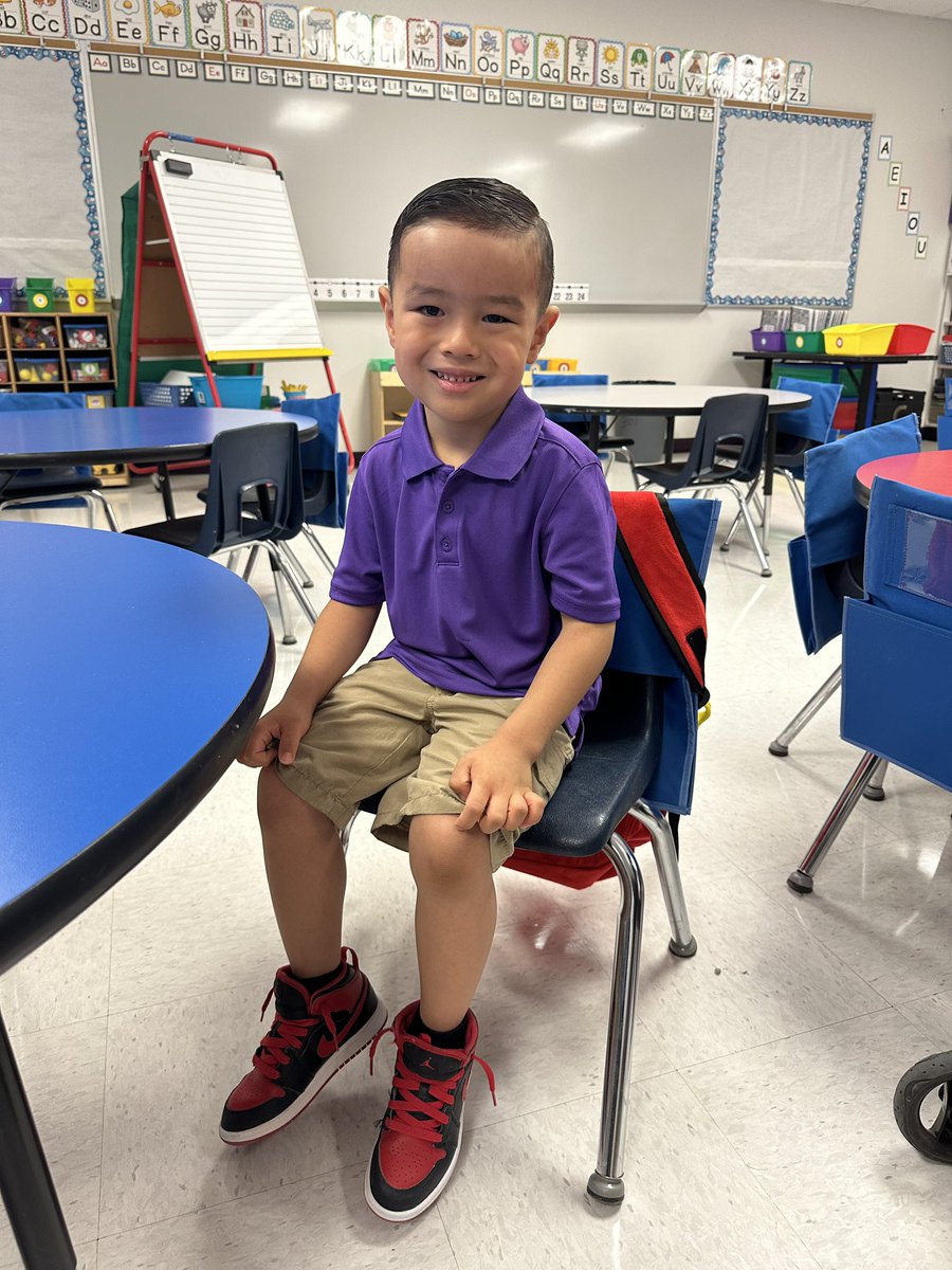 PCho_IES's tweet image. Had a great 1st day at the Castle! 🏰💜🧡 #KnightsChangetheWorld🌎#ItsAnItuarteThing #2023-2024