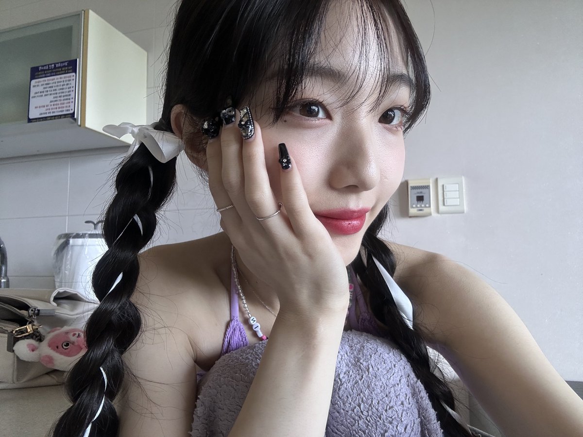 luzdeloona's tweet photo. pretty little doll ୨୧ https://t.co/uSpFQ0itfq