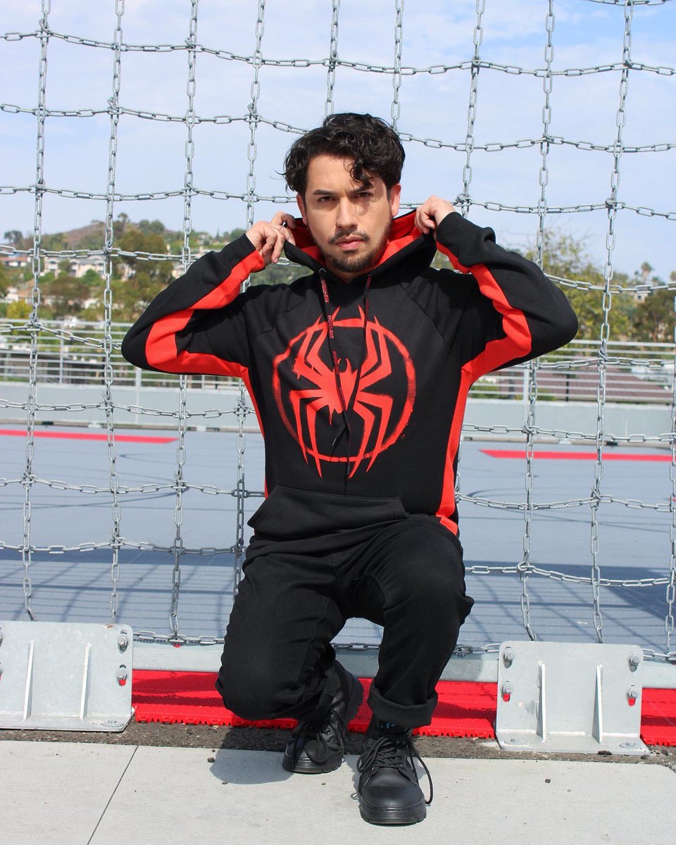 seejaylewis's tweet photo. Whether you are getting ready to go back to school, or just looking for something new to add to the wardrobe, @hottopic always has the best styles to choose from.
#sponsoredbyHT #HTFxTakeNote #htfanatic #htfandom #spiderman #acrossthespiderverse #heruniverse #ouruniverse https://t.co/kc8Gaq7rdu