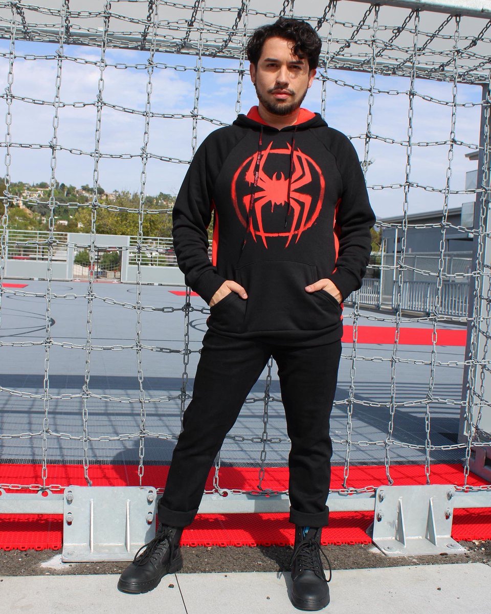 seejaylewis's tweet photo. Whether you are getting ready to go back to school, or just looking for something new to add to the wardrobe, @hottopic always has the best styles to choose from.
#sponsoredbyHT #HTFxTakeNote #htfanatic #htfandom #spiderman #acrossthespiderverse #heruniverse #ouruniverse https://t.co/kc8Gaq7rdu