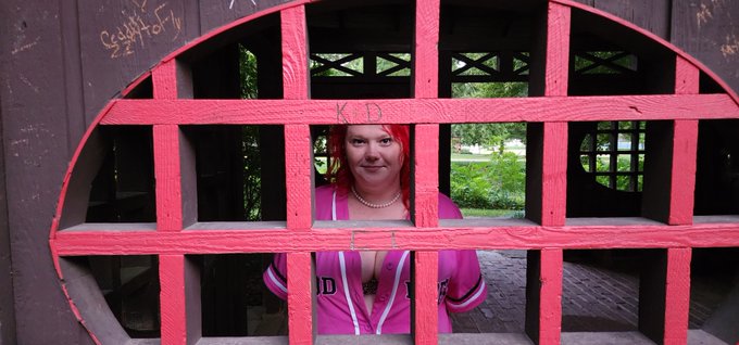 Hi, to all my fans! I go live on Chaturbate at midnight CST! Hope to see ya'll there! #Iwillmissyouguys<a href="/tag/iwillmissyouguys"class="tags"><span>#iwillmissyouguys</span></a>