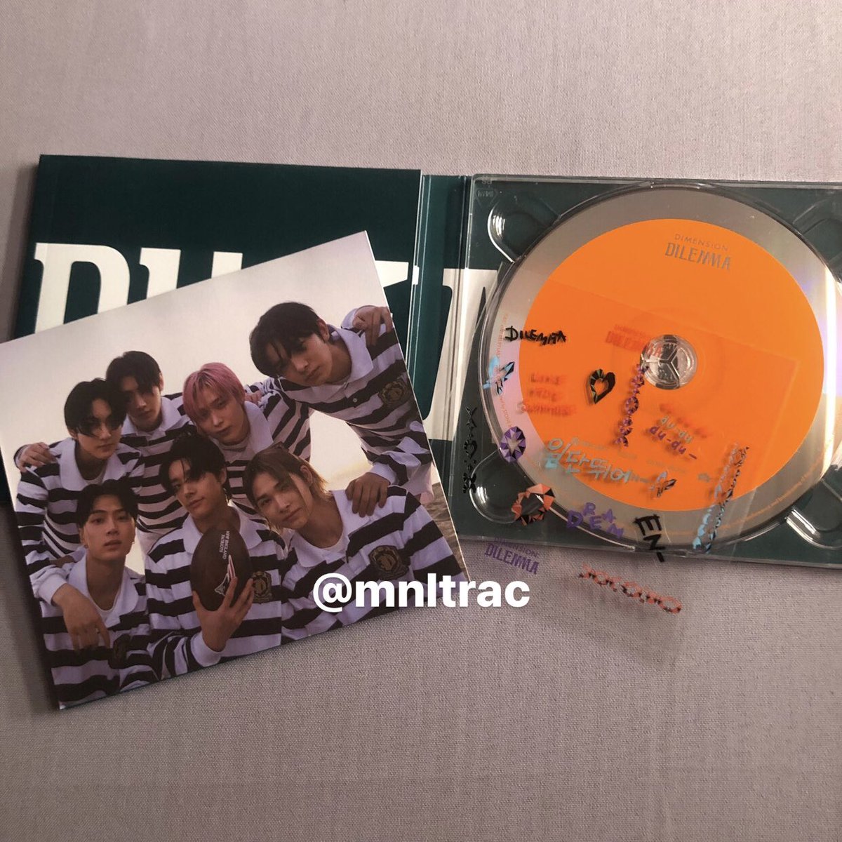 mnltrac's tweet photo. ◜ wts / lfb ph only ◞ — #mnlsells

∗ enhypen dimension dilemma essential ver. UNSEALED 

130 php each + lsf

✴︎ mop: gcash 
✴︎ mod: flash express 
✴︎ loc: laguna

dm or reply “mine” to claim https://t.co/wW2yKhKxZh