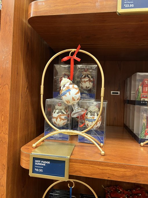 Ok but this is 100% a buttplug ??! https://t.co/JN6QeE8NCN<a href="/tag/avn"class="tags"><span>#avn</span></a><a href="/tag/ces23"class="tags"><span>#ces23</span></a>