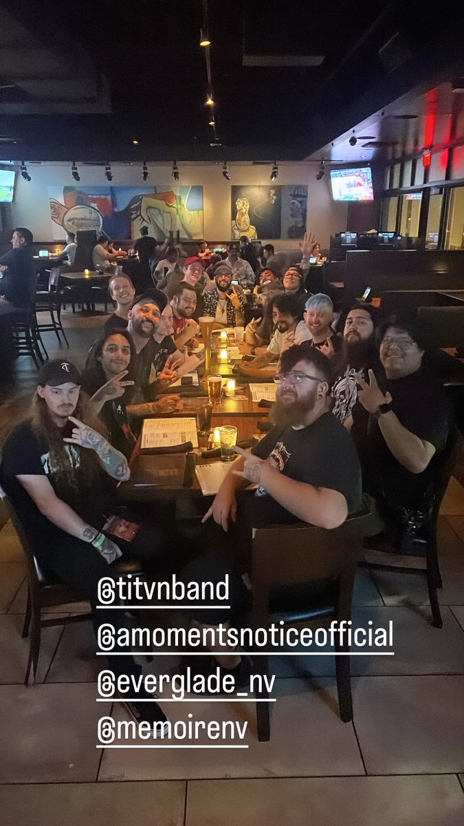 TheRyanTitan's tweet photo. Everyone in this photo is amazing! 
@titvnbandca 
@AMomentsNotice_ 
@EVERGLADE_NV 
@MemoireNV https://t.co/ZaTaNzUVla