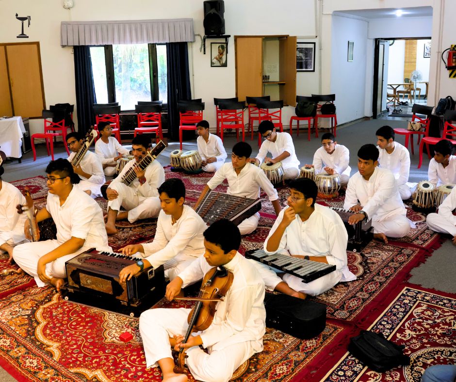 The_Doon_School's tweet photo. The Doon School, Music Department organized a captivating two-day instrumental workshop and performance by Mr. Abir Hossain from ITC Sangeet Research Academy, Kolkata, on July 30th and 31st, 2023.
#TheDoonSchool #MusicWorlshop #InstrumentalMusic #LifeAtDoon https://t.co/DcM4EXNEDH