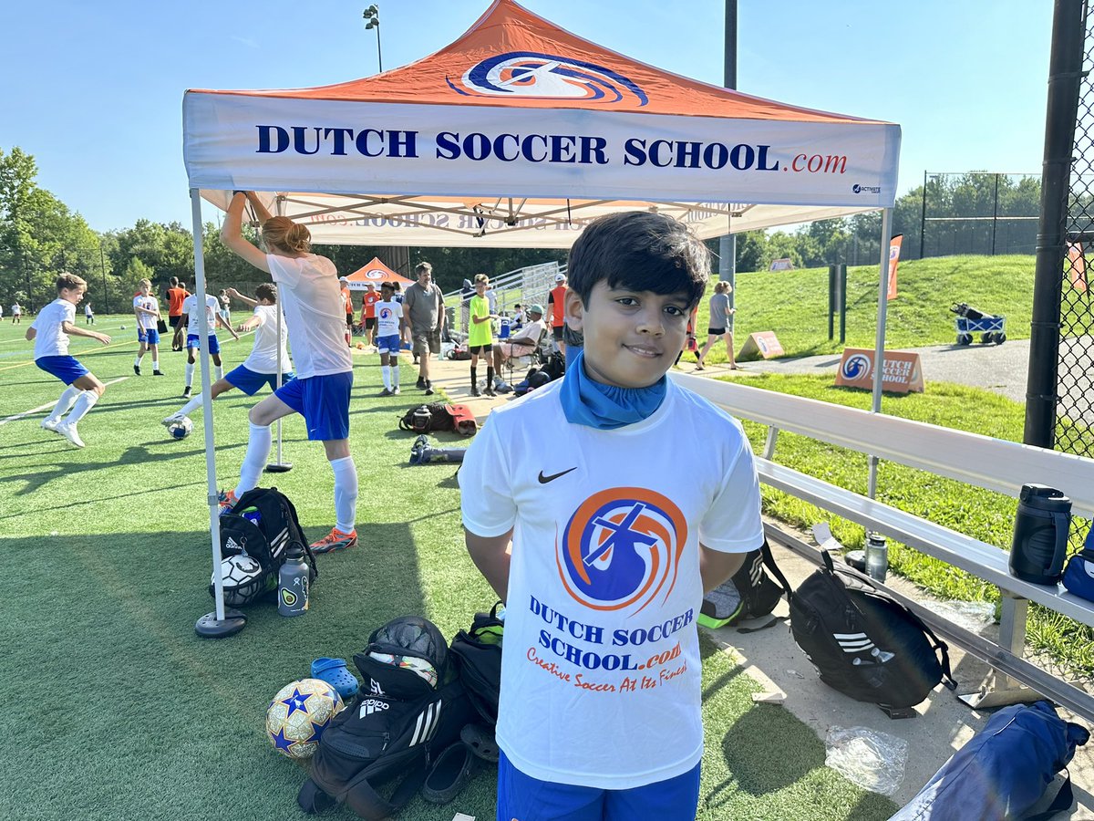 anu2000m's tweet photo. Much awaited final week of summer camps! A whole week of ‘paradise’ as Rohan said. Getting some serious work on that tan, uh … dribble n shoot! ⚽️🥅
#Summer #Soccer #SummerCamp #DutchSoccer #Summer2023 #SummerBreak #SoccerCamp ⚽️ https://t.co/g42Sa4qcYU