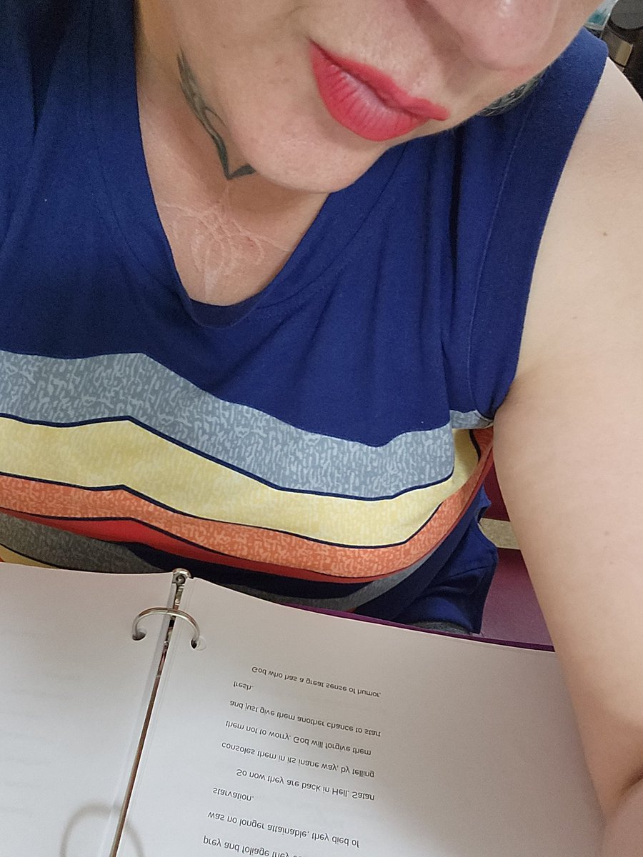 ArielliCady's tweet photo. Okay, I am actually forcing myself to read my own #ChoicesMade.
It is really that #bad.
Actually, I think I will save the other half for tomorrow.
The last day of  my mini #vacation.

I actually wrote something that sickens me.
Life is #Weird.
-#arielli 

[It's a max20 min read] https://t.co/qvmQzDumuw