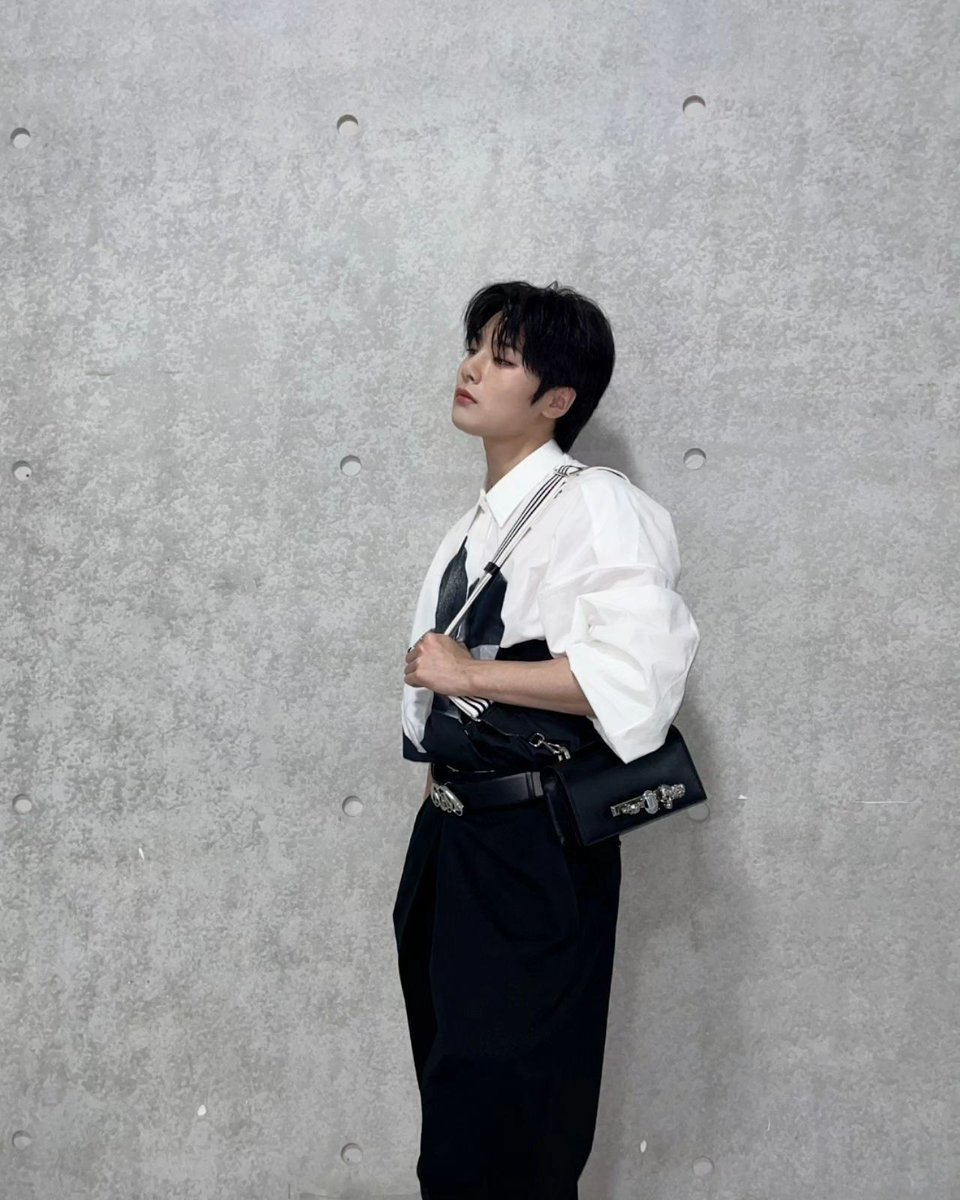 viraltakes's tweet photo. Stray Kids' I.N in new pictures for Alexander McQueen. https://t.co/7X5iIoPDoj