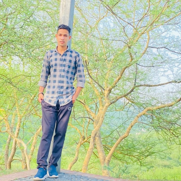 ShiluVeer's tweet photo. बहुत मेहनत लगी है मुझे किरदार बनाने में
जमाने को जमाना लगेगा मुझे हराने में
शीलू गुर्जर
राजस्थान विश्वविद्यालय
#shilugurjar #shilugurjarru #shiluveergurjar #shiluveer https://t.co/ZO64UfYf2A