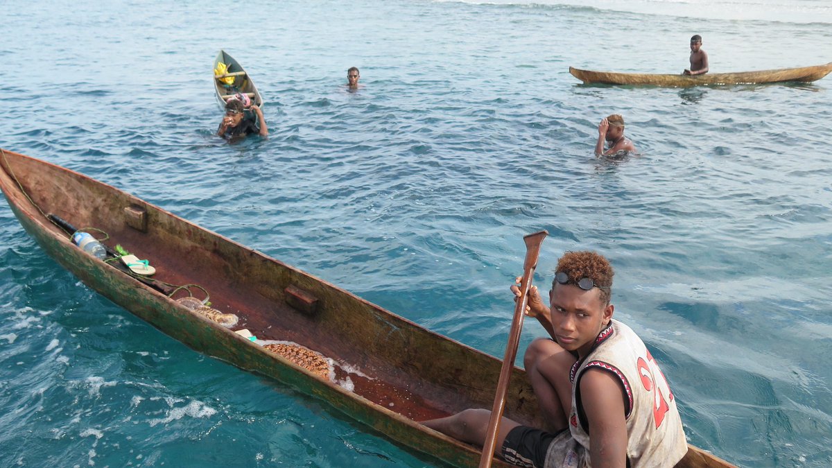 📣 To achieve equitable and effective ocean conservation, the tropical majority must be involved in steering its governance. A new paper in @Nature_NPJ Ocean Sustainability explores four key actions to achieve thriving ocean societies and ecosystems. 👉tinyurl.com/WFblog2308a