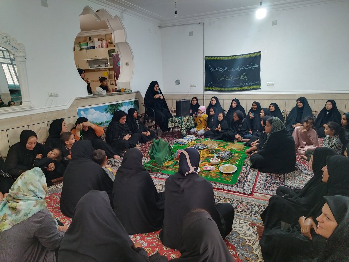 136278Reza's tweet image. روضه های خانگی به عنوان یکی از راه‌های مهم تربیت نسل دیندار وترویج سبک زندگی دینی و اسلامی  ایرانی 
#حب _الحسین_یجمعنا
#سفینة_النجاة