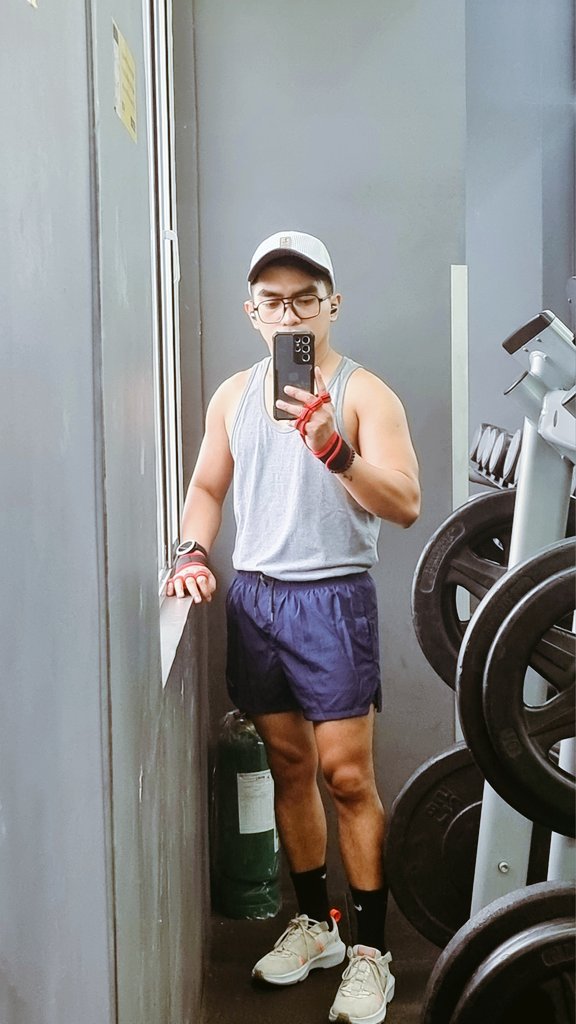 Rein_naisance's tweet photo. Gloomy Tuesday.. https://t.co/Ud9mWggBY2