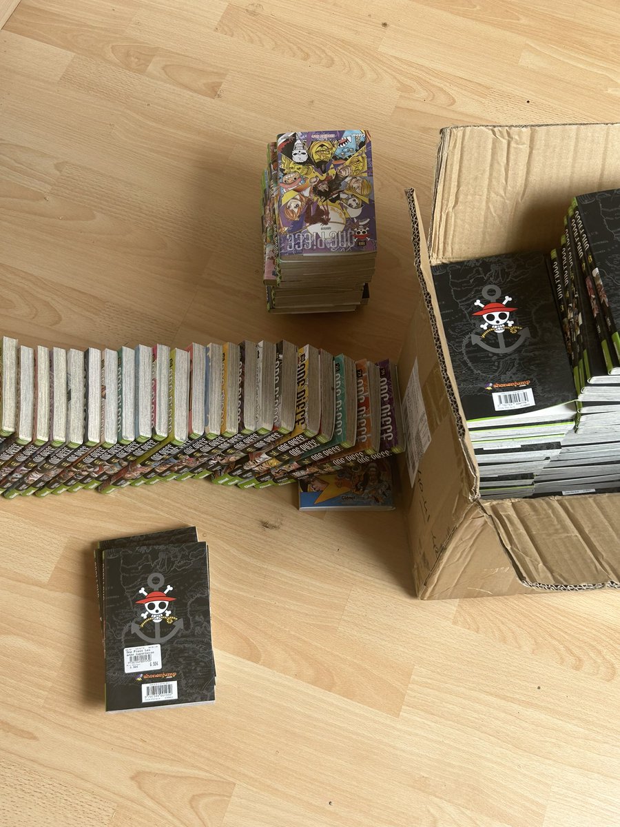 maybe4y's tweet photo. ‼️JEU CONCOURS‼️

reporte ce lot de tome ONE PIECE (1-88)
pour ce faire il suffit de FOLLOW x RT
le gagnant sera tiré au sors le 3/08 a 17h https://t.co/kd8hVfRMTv