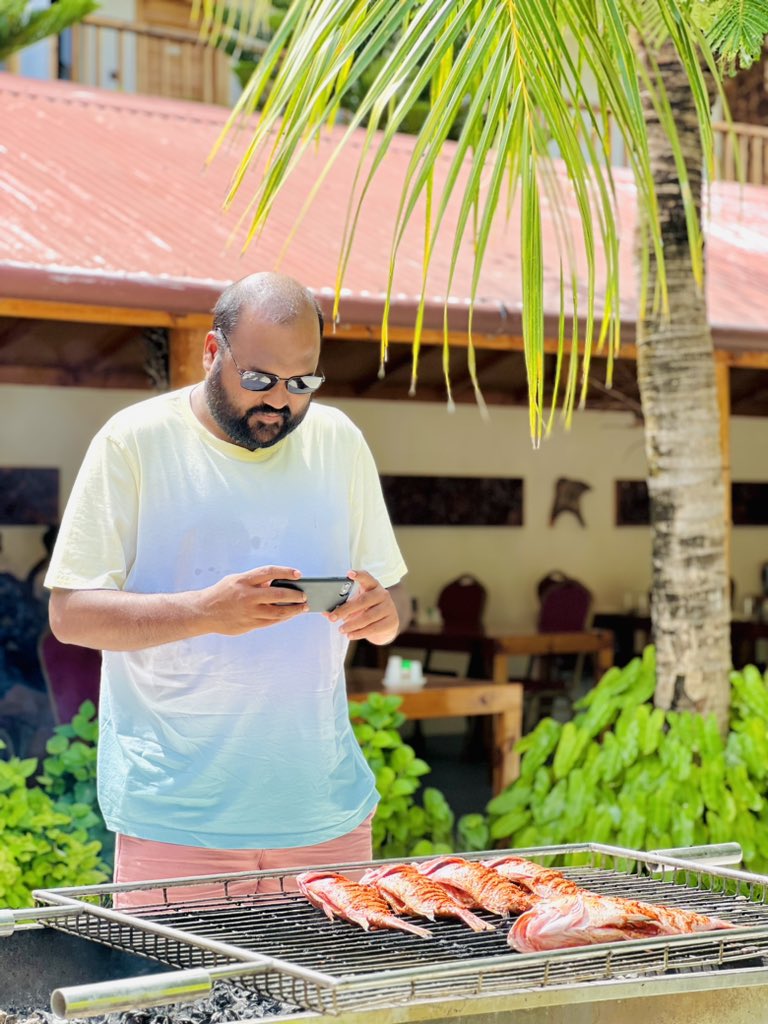 ali20waheed's tweet photo. This is where the heart is π²π»β€οΈ
#VisitThoddoo
#Maldives https://t.co/9oeBAZqlyd