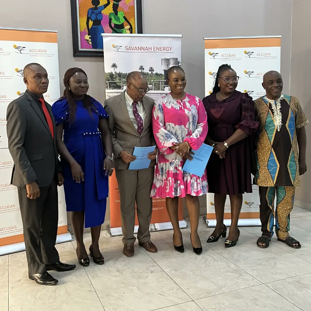 inoyotoro's tweet photo. 🤝🤝🤝🤝🤝
In the spirit of unity and shared vision, we gathered today to witness  the signing of the Memorandum of Understanding(MoU) between Inoyo Toro Foundation and Savannah Energy. https://t.co/SAPjgiRq2D