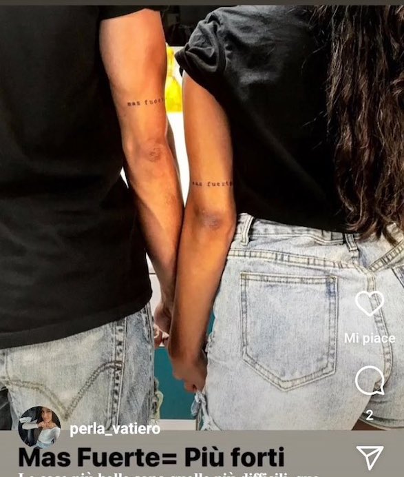 caffeucciosoc's tweet photo. Temptation Island, Mirko e la tentatrice Greta si sono fatti lo stesso tatuaggio. 

Lui ha un tatuaggio di coppia anche con la sua ormai ex, Perla. https://t.co/Nxs4YcfRGw