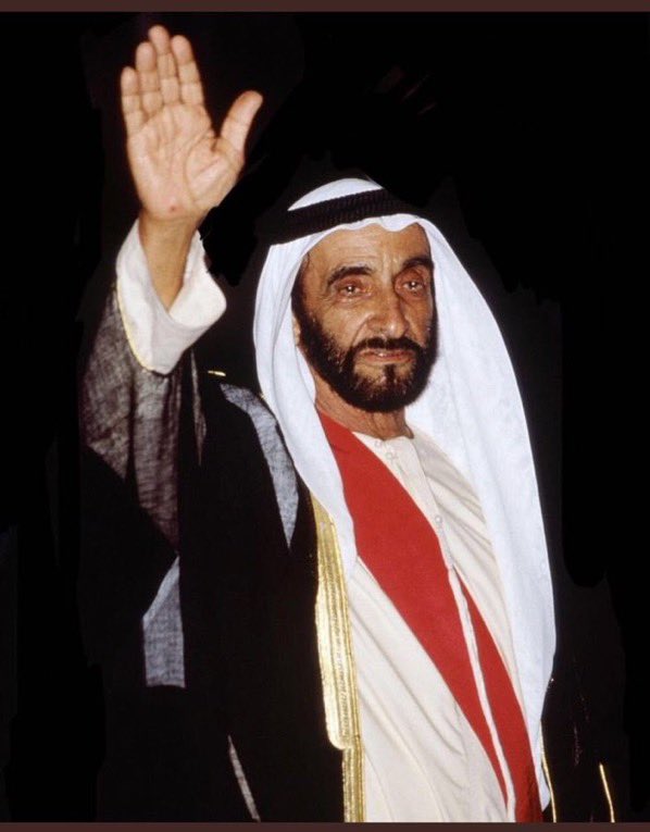 UAE50_2021b's tweet photo. والدنا زايد ..
الإيمان .. الصدق .. الصبر .. العزيمة .. الحكمة 
القدوة .. والخير الكثير …..
طيب الله ثراه وأسكنه فسيح جناته 🤲🏻 https://t.co/YSeXYK0Q5H