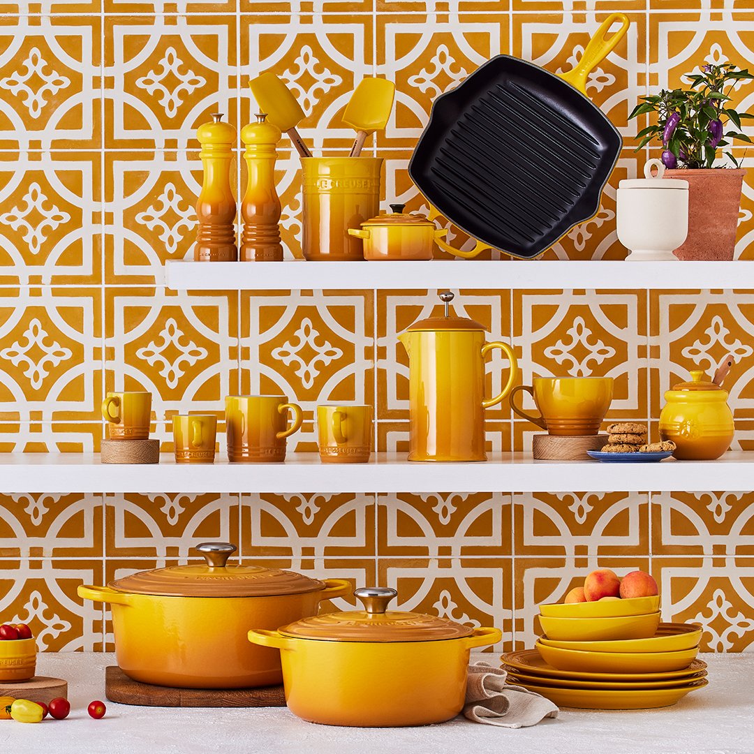 Philip Morris & Son tweet media