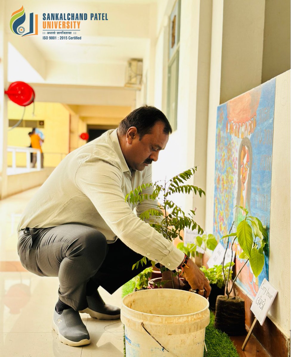 spuvsn's tweet photo. Go Green, Smile Bright: Join our Oral Hygiene Awareness Event for a Sustainable Future!
#Periovisnagar #Npdch
#SPU
#oralhygiene #gumcare #ecodontist https://t.co/BObPtTS7i3
