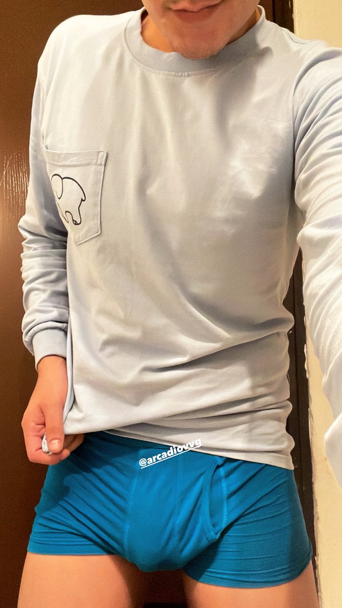 arcavvg's tweet photo. Sin poder dormir 🛌🥺 #men https://t.co/giQVPpbsFe