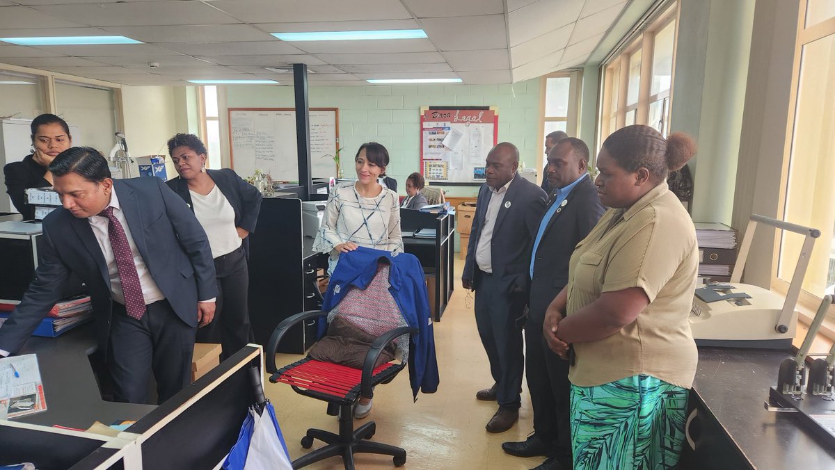 SonjaStTr's tweet photo. An end of another productive day for the anti-corruption professionals from Solomon Islands & Fiji as they collegially unpacked the complexities & practicalities of addressing #corruption in the spirit of #TeieniwaVision & advancing #SDG16.
#PacificAct #UKPacificPartnership #TAP https://t.co/zbfC0dYIiK