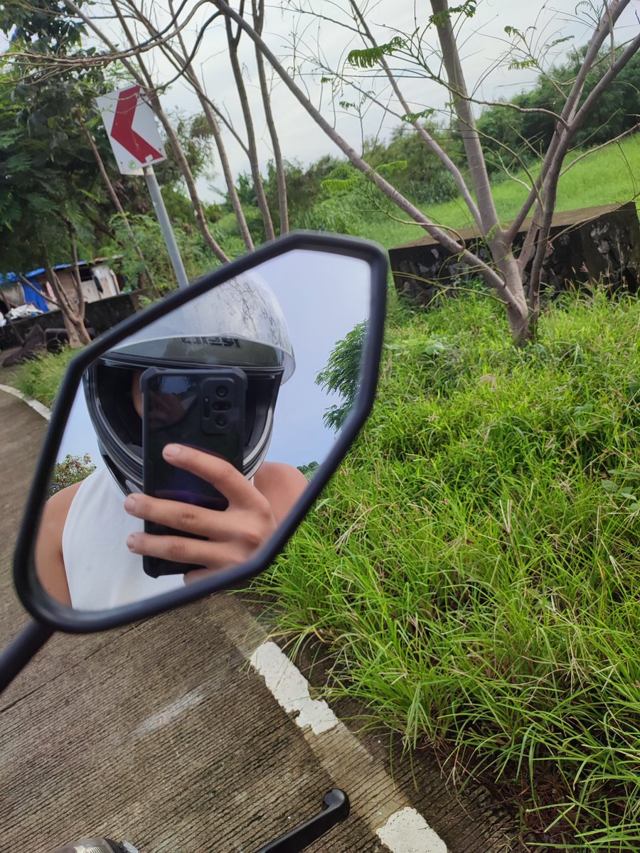 Nlsn1994's tweet photo. Tamang gala nanaman nakakabuang sa bahay 🙄 https://t.co/JmkiN2xHpD