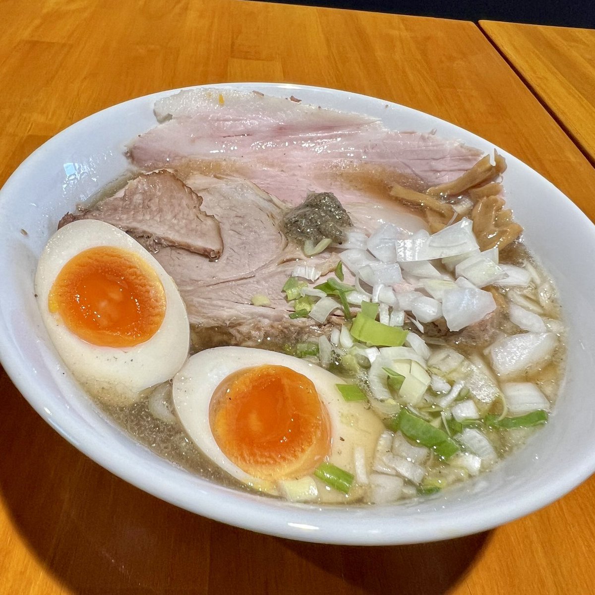 YWK_chuka's tweet photo. 🍜中華そばユメヲカタレ🍜

熱い🔥夏を乗り切ろう☀️
＼プレゼントキャンペーン／

🐷レアチャーシュー ✨１本丸ごとプレゼント🐷

１名の方にレア状態の特製チャーシュー１本(約1kg)をプレゼント✨

フォロー+いいね👍+リツイートで応募完了です🍜🍜

🎉締め切りは8月6日(日)まで🎉

#夢を語れ https://t.co/914zxVQ6ag
