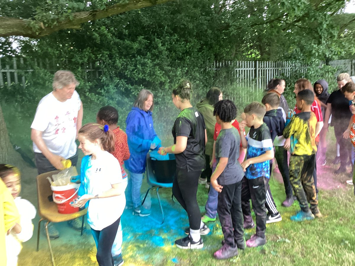 KitwellSchool's tweet photo. Thanks for everyone who attended the colour run! Even the rain didn't stop the fun! https://t.co/h1wDvS2txj