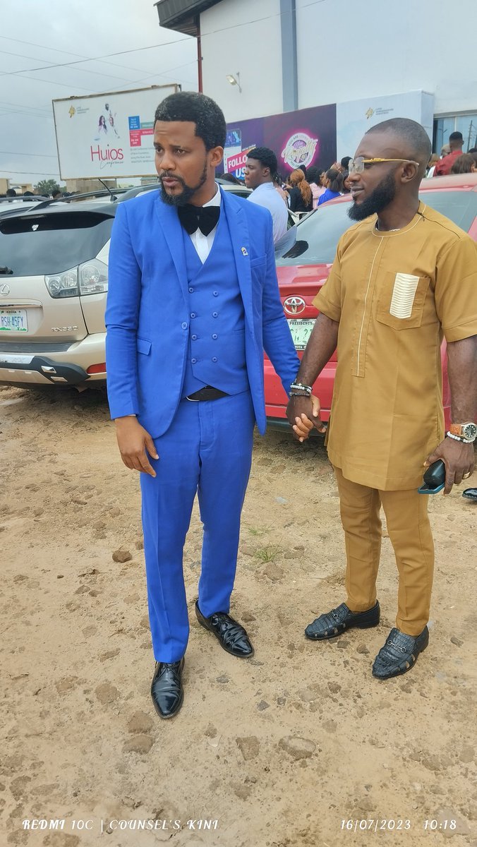 AGEadirika's tweet photo. Oh me? I've being buying ₦300 per litre since that President Bola Tinubu's speech oh. It's ₦300 per.... Wait, you didn't know?

#HappyNewMonth folks!
#coup Kanayo President Bola Tinubu https://t.co/ms4i4JojSI
