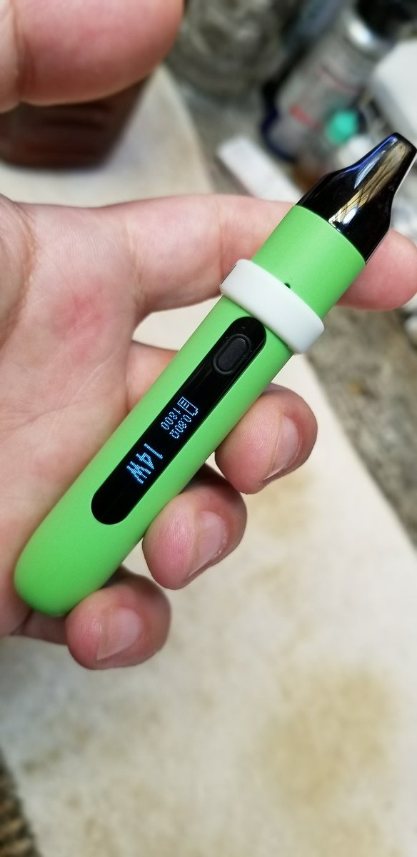 yamayou0's tweet photo. #VAPE
  #aspire
    #MINICAN3PRO

       1800パフ！
  いがり、無いけど 上から こよりティッシュ突っ込んだら、、明かに黒い。。
  さて、2000パフいけるかな🤔
残り199パフ https://t.co/ukAaM9nIkw