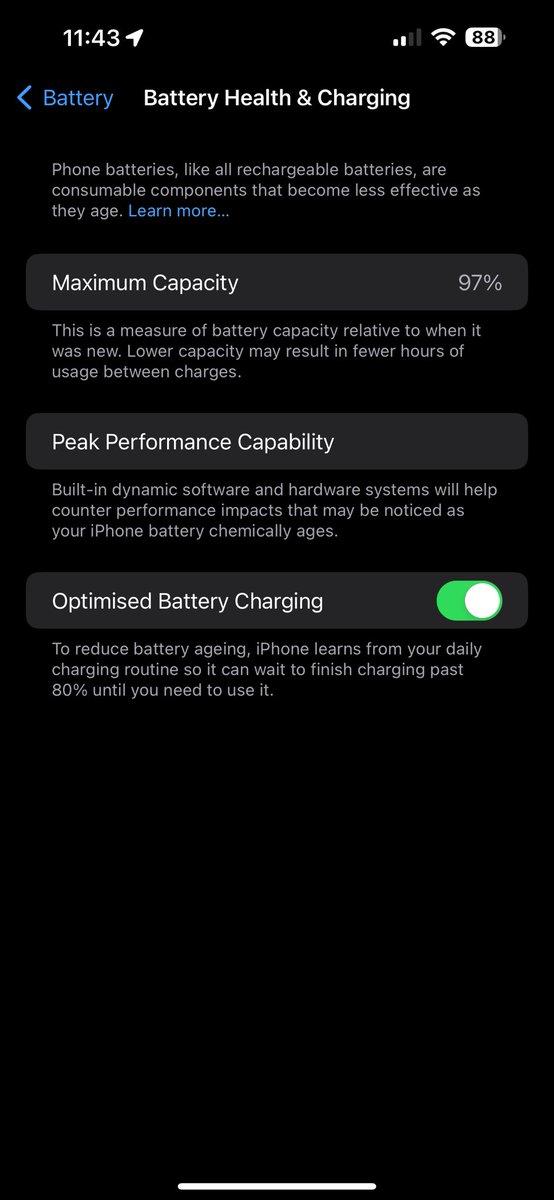 DSlomic's tweet photo. @samkohl I have mine since release date, two months ago it was still on 100%. ios17 beta is draining it now I assume. https://t.co/dWKkos2GTC