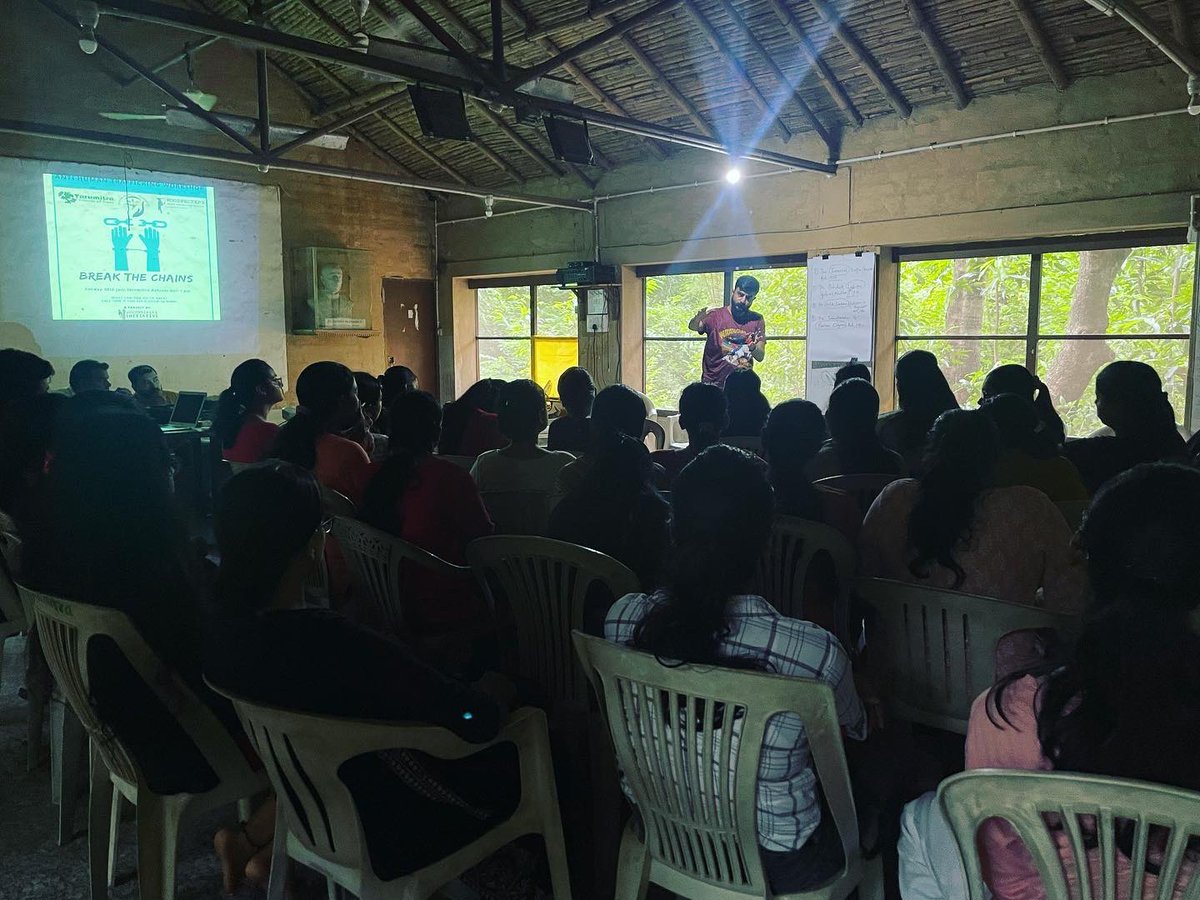 janman_org's tweet photo. Janman marked #WorldDayAgainstTraffickingInPersons 
with 2 impactful anti-human trafficking workshops. 1st workshop engaged #NCC cadets at #Barauni &amp; 2nd workshop mobilized Tarumitra volunteers in #Patna empowering them with knowledge on trafficking identification and prevention. https://t.co/5QGb7UY0xm