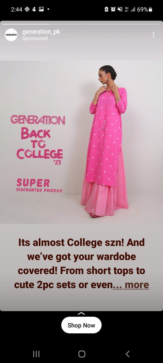 dezgostang's tweet photo. who the hell going to college in a gharara https://t.co/bkEO0sU9qy