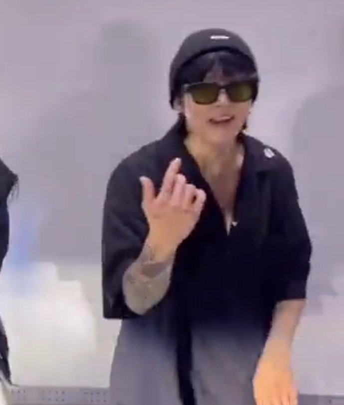 HIS FIT ARE U KIDDING ME