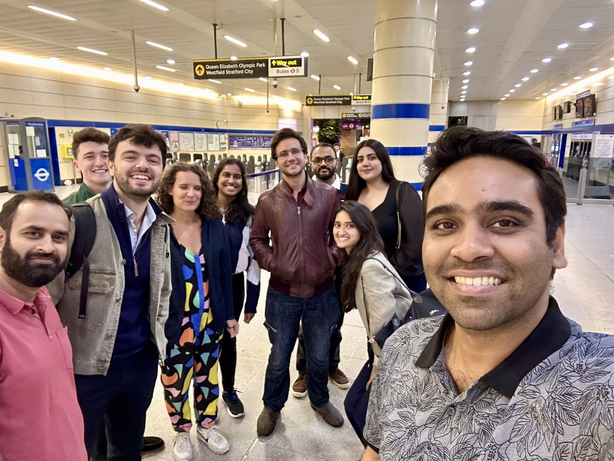 Mushfiq_16's tweet photo. Farewell to my colleagues leaving Queen’s hospital for rotation and joining other hospitals.
Thanks to Dr Pira for this gracious treat.
#Respiratory #BHRUT https://t.co/uZQKn3Ef16