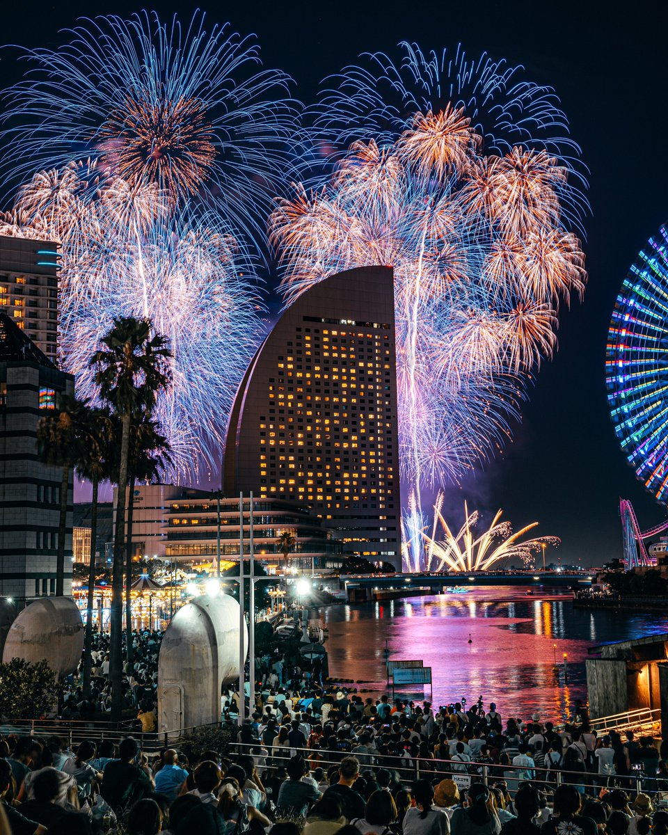 _szuna's tweet image. みなとみらいに咲いた夏の花火が美しい。