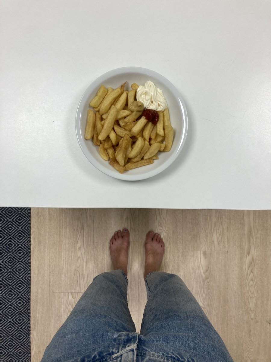 _SCHMO's tweet photo. grüße aus der küche! https://t.co/AxOvuu4eaz