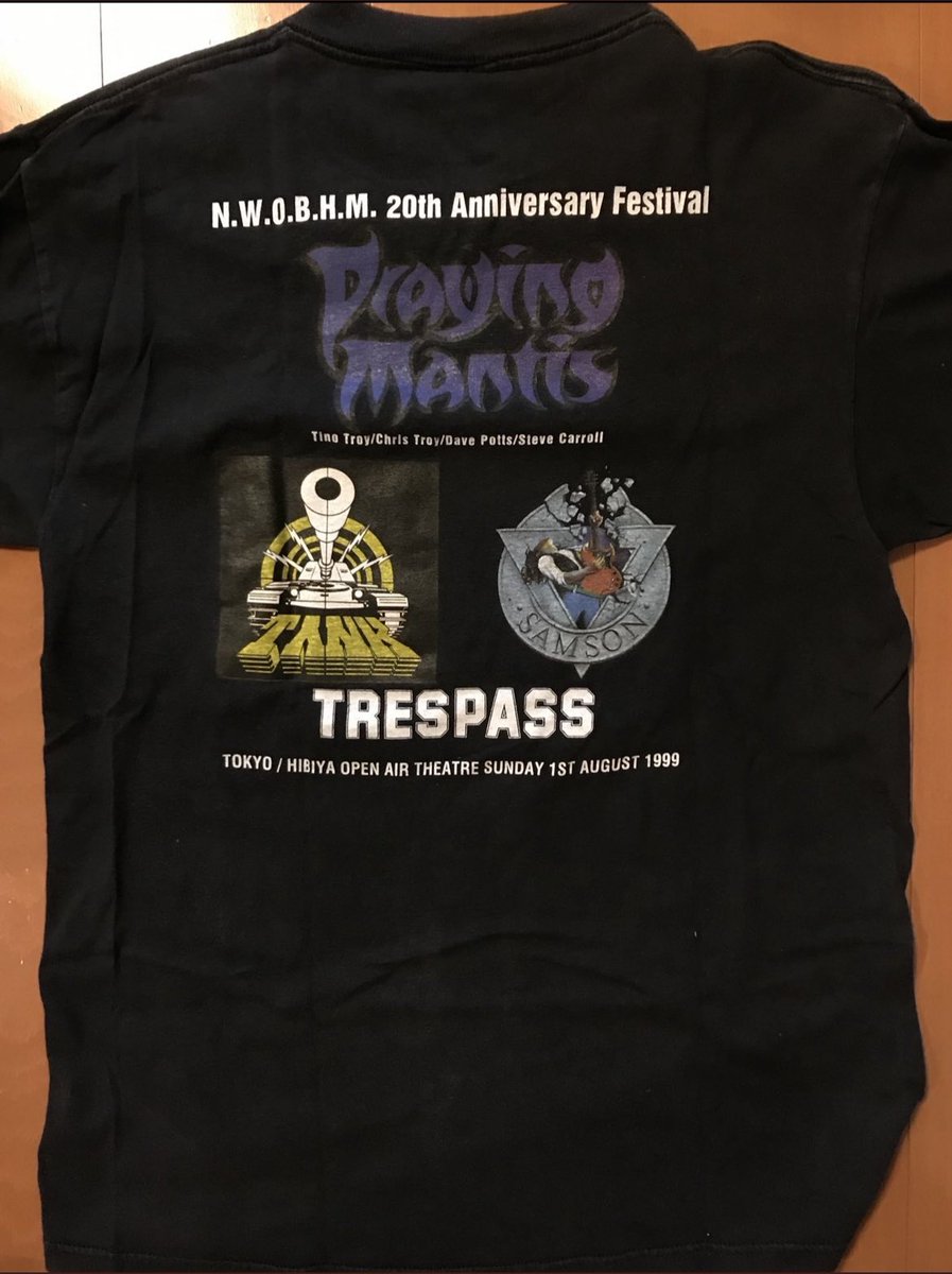tatsurocker's tweet photo. 仕事終了!
お疲れ様でした🙇♂️
1999年の今日は日比谷野音で「NWOBHM 20TH ANNIVERSARY FESTIVAL-METAL CRUSADE '99」が行われてました。
亡くなられたメンバーも多いですが #PRAYINGMANTIS,#SAMSON,#TANK,#TRESSPASS の4バンド全メンバーからチラシにサインも貰い大切に保管してます。
#METALCRUSADE99 https://t.co/GegMdNYtEt