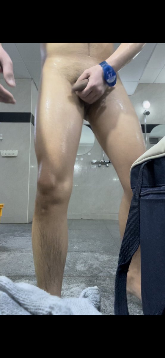 지금 사우나 같이 가실 분??
#섹트 #바이 #멜섭 #펨돔