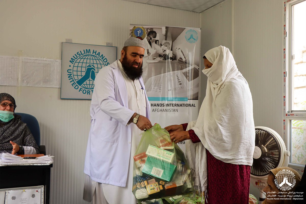 muslimhandsaf's tweet photo. مؤسسۀ بین المللی مسلم هندز- افغانستان دارای ۲۲ تن کارمند صحی جامعه (CHW) می باشد, این کارمندان از سال ۲۰۱۲ بدینسو مصروف ارائه ای خدمات صحی به افراد آسیب پذیر که در مناطق دور افتادۀ ولایت کابل زندگی می کنند، می باشند. https://t.co/Bjk6MzAaqp