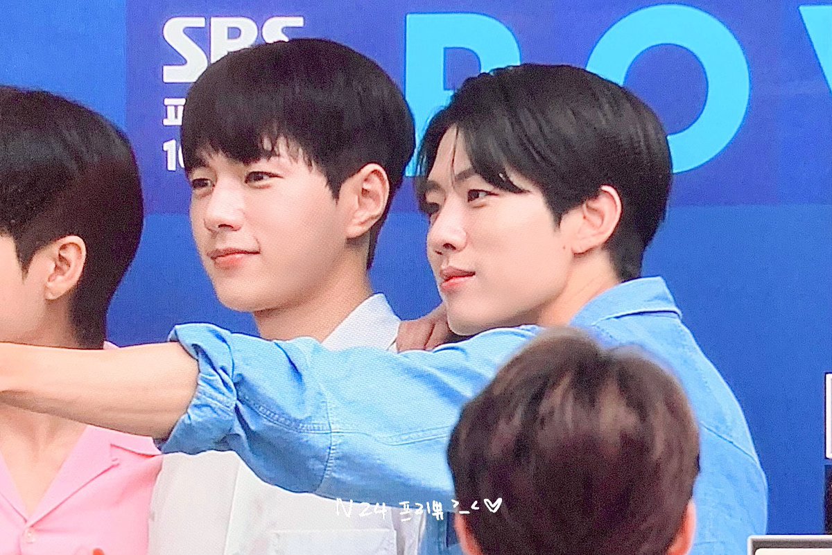 230801 컬투쇼

#남우현 #이성열 #김명수 #인피니트
#NamWooHyun #LeeSungYeol #KimMyungSoo #L #INFINITE