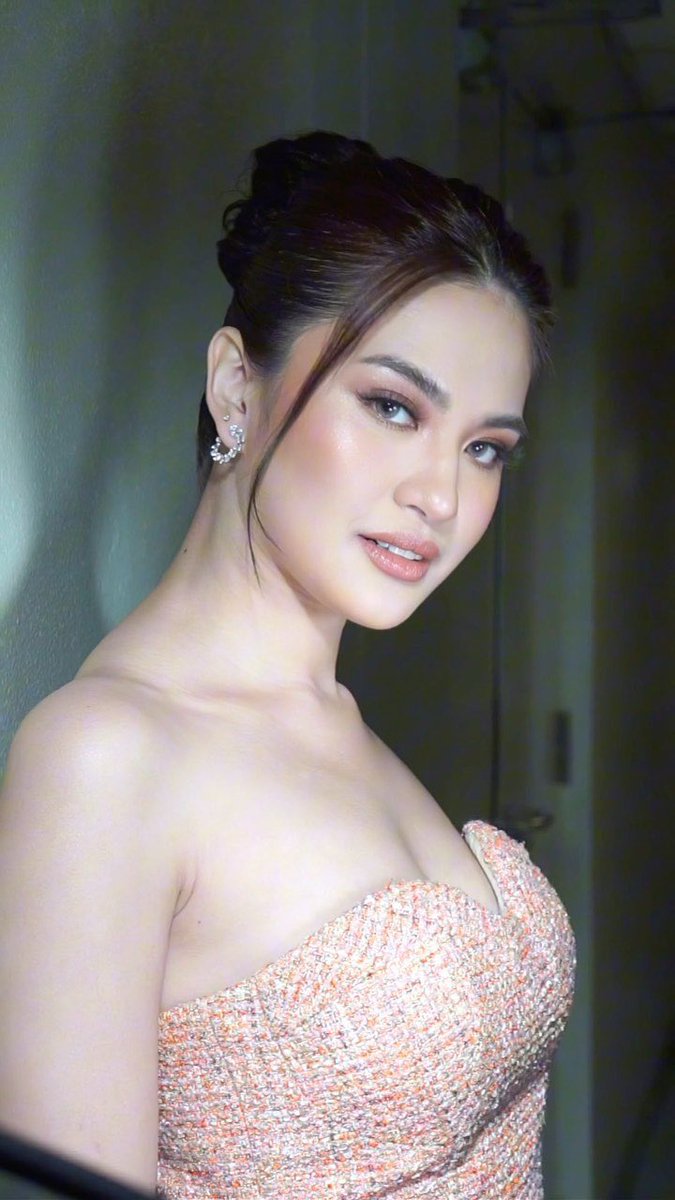 _ongul's tweet photo. You been running through my mind all day ✨🧡 @MyJaps .,
#JulieAnneSanJose #AsiasLimtlessStar #TheCheatingGame #TheVoiceGenerations #SparkleGmaArtist #AvignonMostBeautiful #ItsShowtime https://t.co/xCys5CGfMn