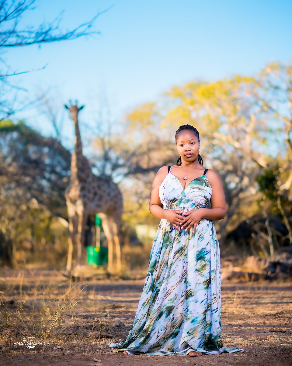 Surrounded by nature.Nature is not a place to visit, it is home.
Stay winning, stay blessed. Happy Tuesday fam!

Behind the scenes for my mini documentary.

#Zimbaweanbae🇿🇼
#Kalangabae♥️
#MandaziQueen👑
#Nkalangadumbu🥰