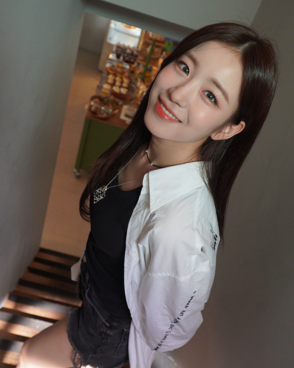 WOOAH 우아 tweet media
