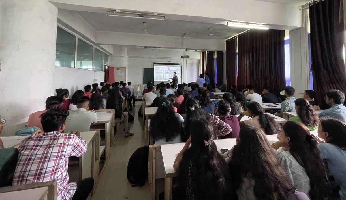 zbyte_io's tweet photo. We recently conducted a ssssion at Datta Meghe College in Mumbai on Web3, Blockchain and low-code dApps. https://t.co/MKhIEXoCbr