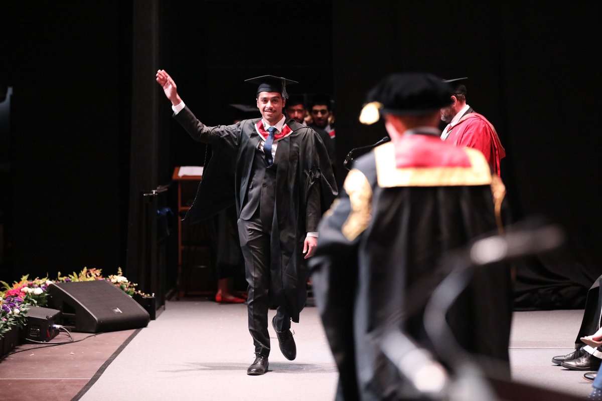 al_ajmi_63's tweet photo. الحمد لله الذي بنعمته تتم الصالحات تخرجت من جامعة سوانزي البريطانية وحصلت على درجة البكالوريوس في الهندسة الكيميائية بامتياز مع مرتبة الشرف 
#NewProfiePic https://t.co/9eEKRDKU0H